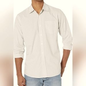 New Men's Amazon Basics regular fit button down dress shirt. 2xl